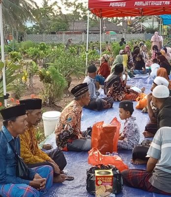 Sambut Jumat Legi, Warga Parijatah Wetan Kumpul Doa Bersama di Makom